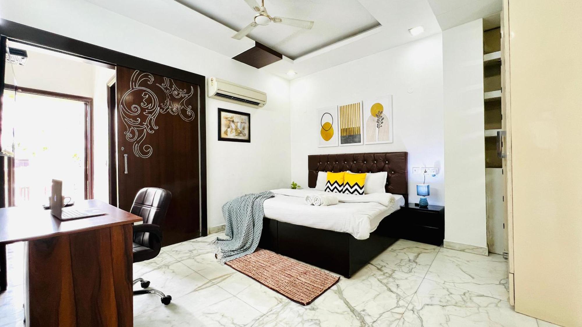 Olive Service Apartments - Greater Kailash New Delhi Room photo