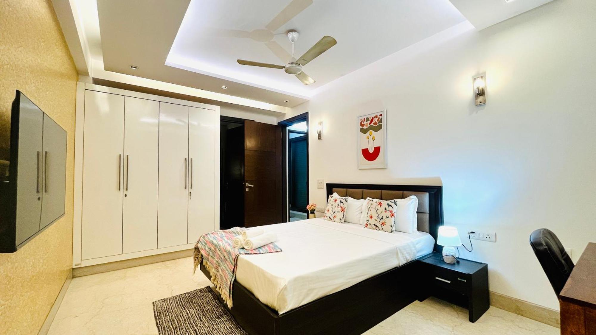 Olive Service Apartments - Greater Kailash New Delhi Room photo